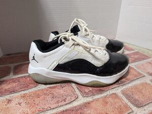 Nike Boys Jordan 11 CMFT Low DV2208-100 White Black Shoes Sneakers Size 5.5 Y